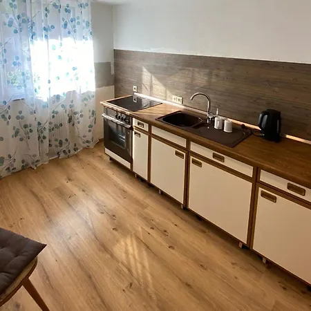 In Zell Am Near Lake, Cleaning Included アパート *