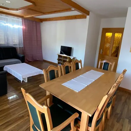 アパート In Zell Am Near Lake, Cleaning Included *